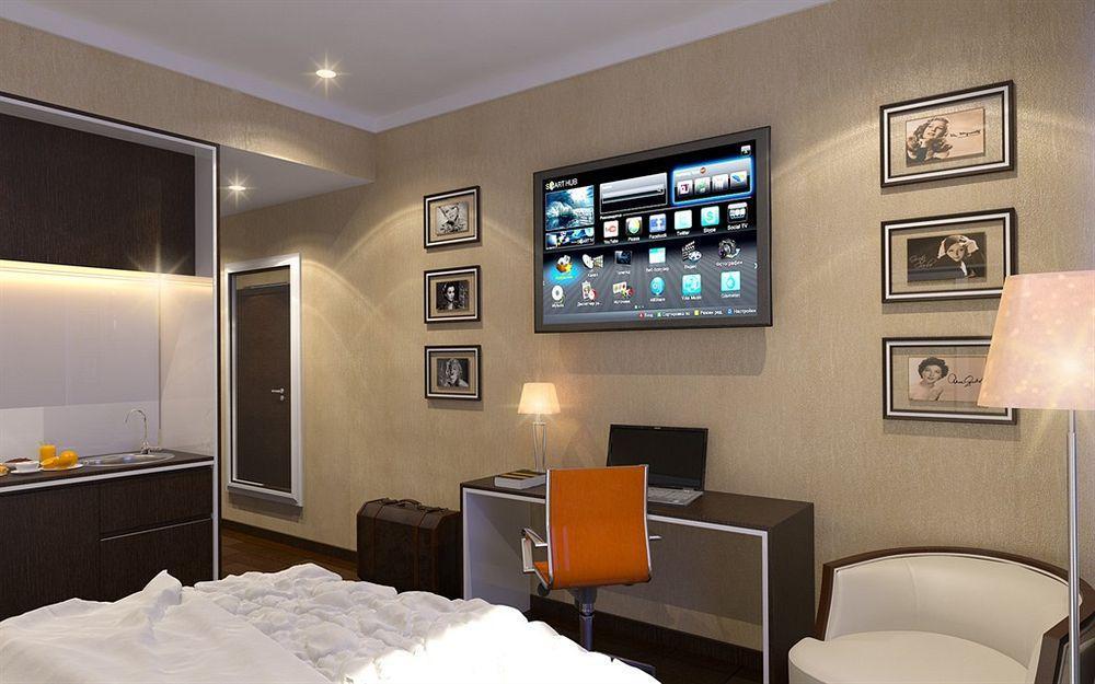 Bonapart Hotel By Uhm Kyiv Exterior photo