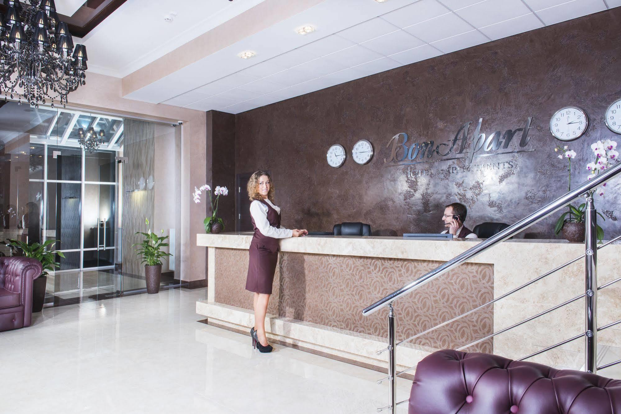 Bonapart Hotel By Uhm Kyiv Exterior photo